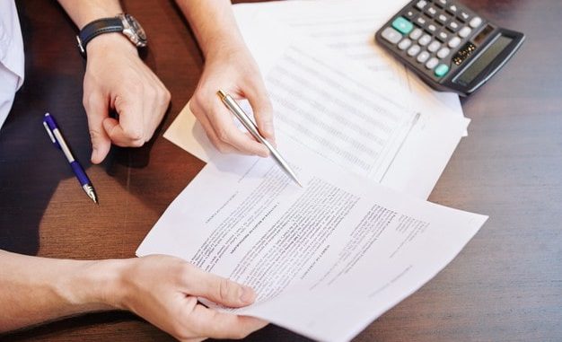 Професійна допомога юристів у укладанні договорів